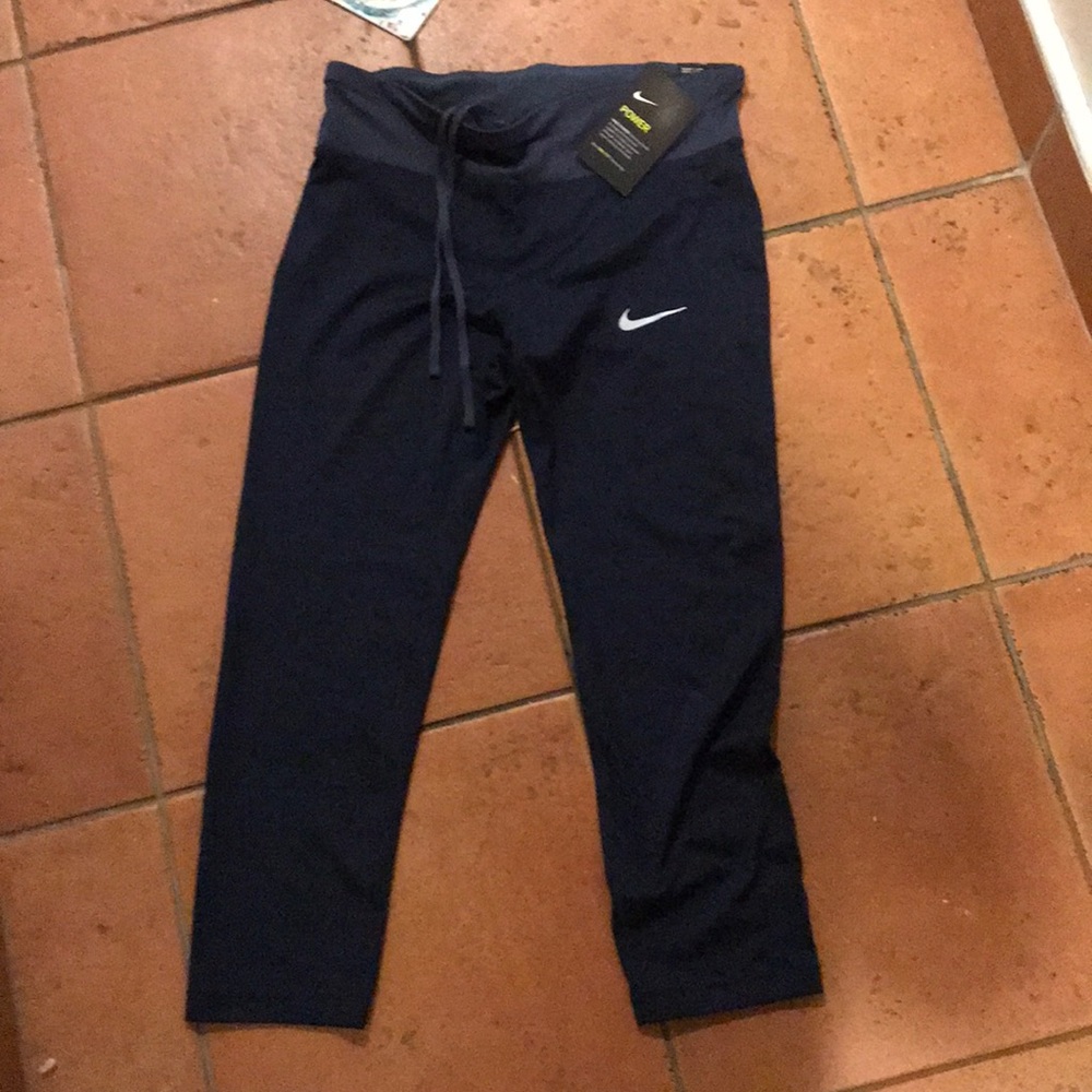 WITH TAG ON ! Nike crop running pants